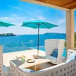 Casa Del Mare Villa *